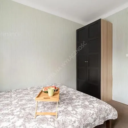 Apartament *